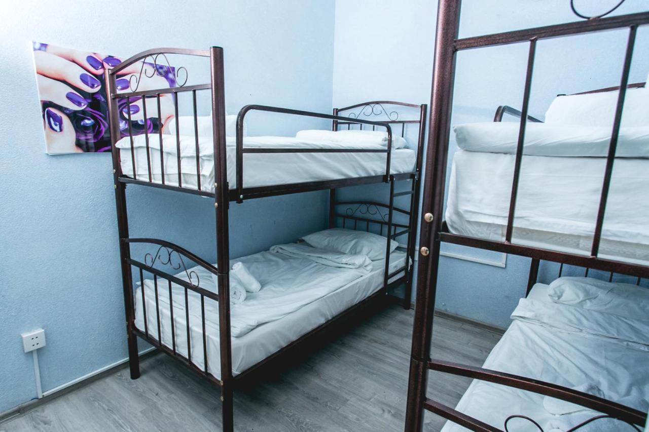 Sherlock Holmes Hostel Baky Esterno foto
