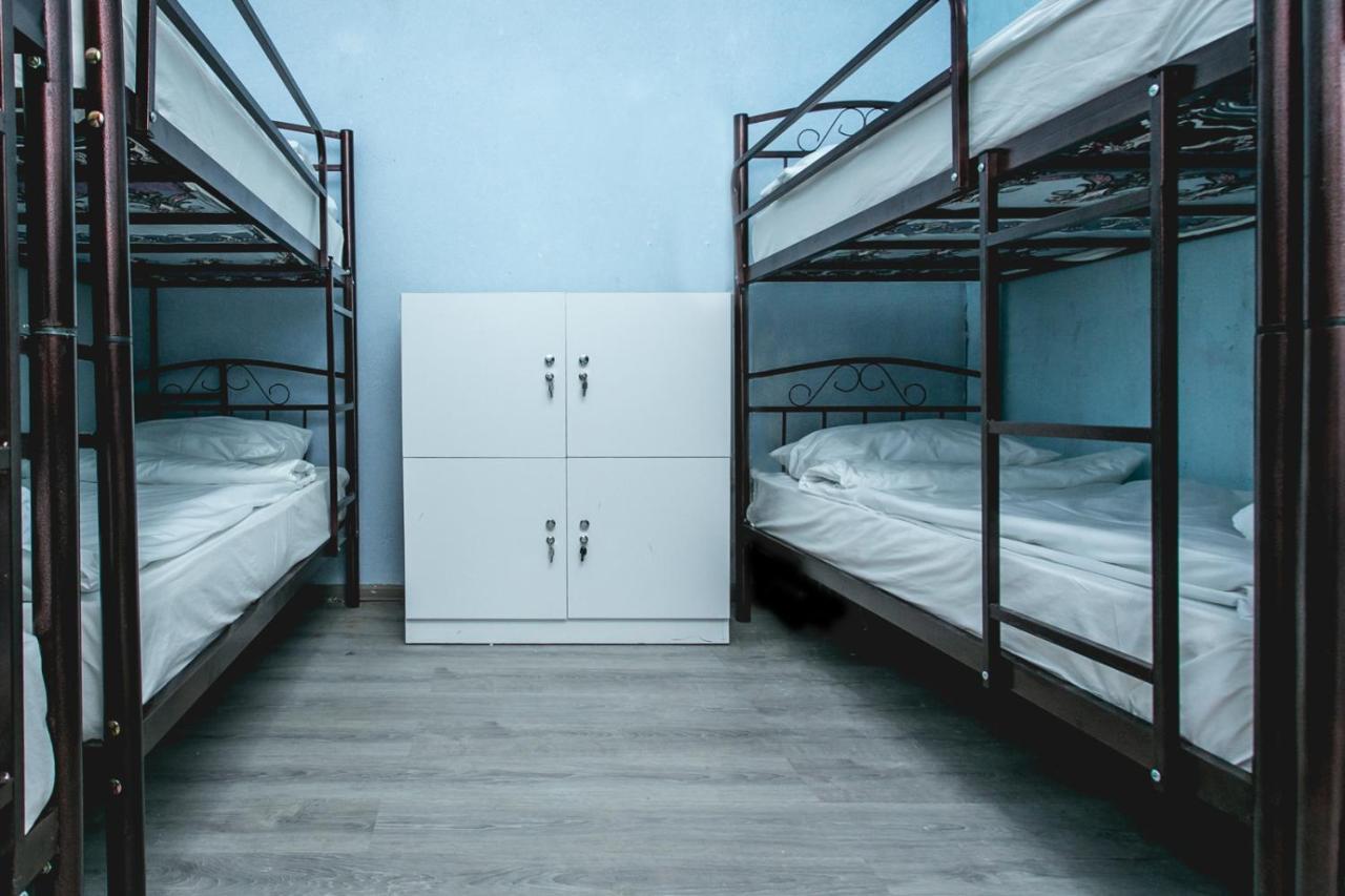 Sherlock Holmes Hostel Baky Esterno foto