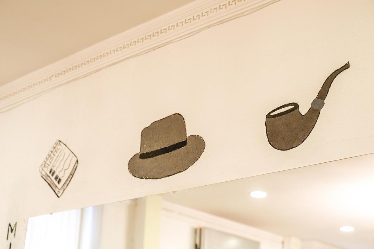 Sherlock Holmes Hostel Baky Esterno foto