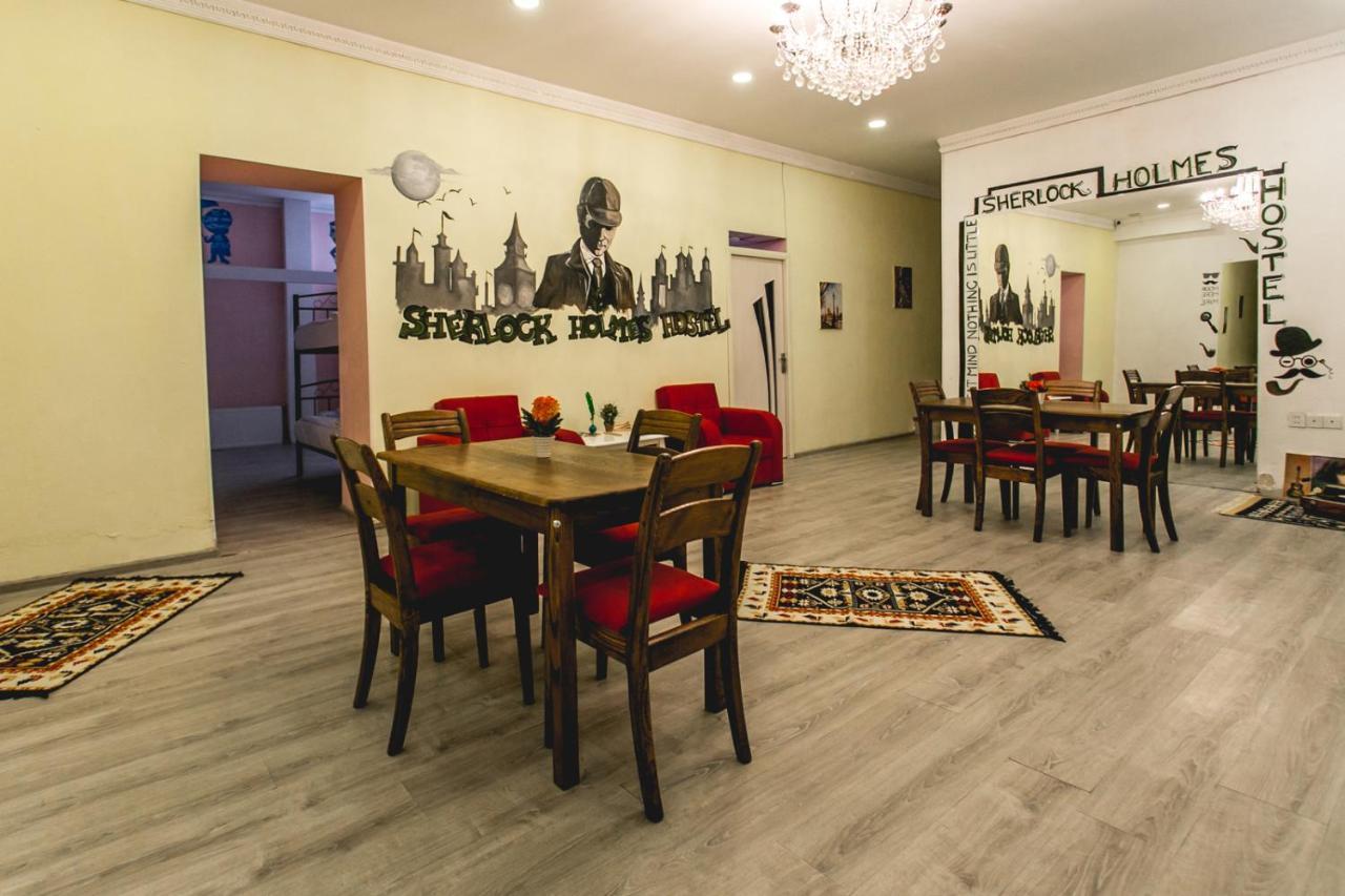 Sherlock Holmes Hostel Baky Esterno foto