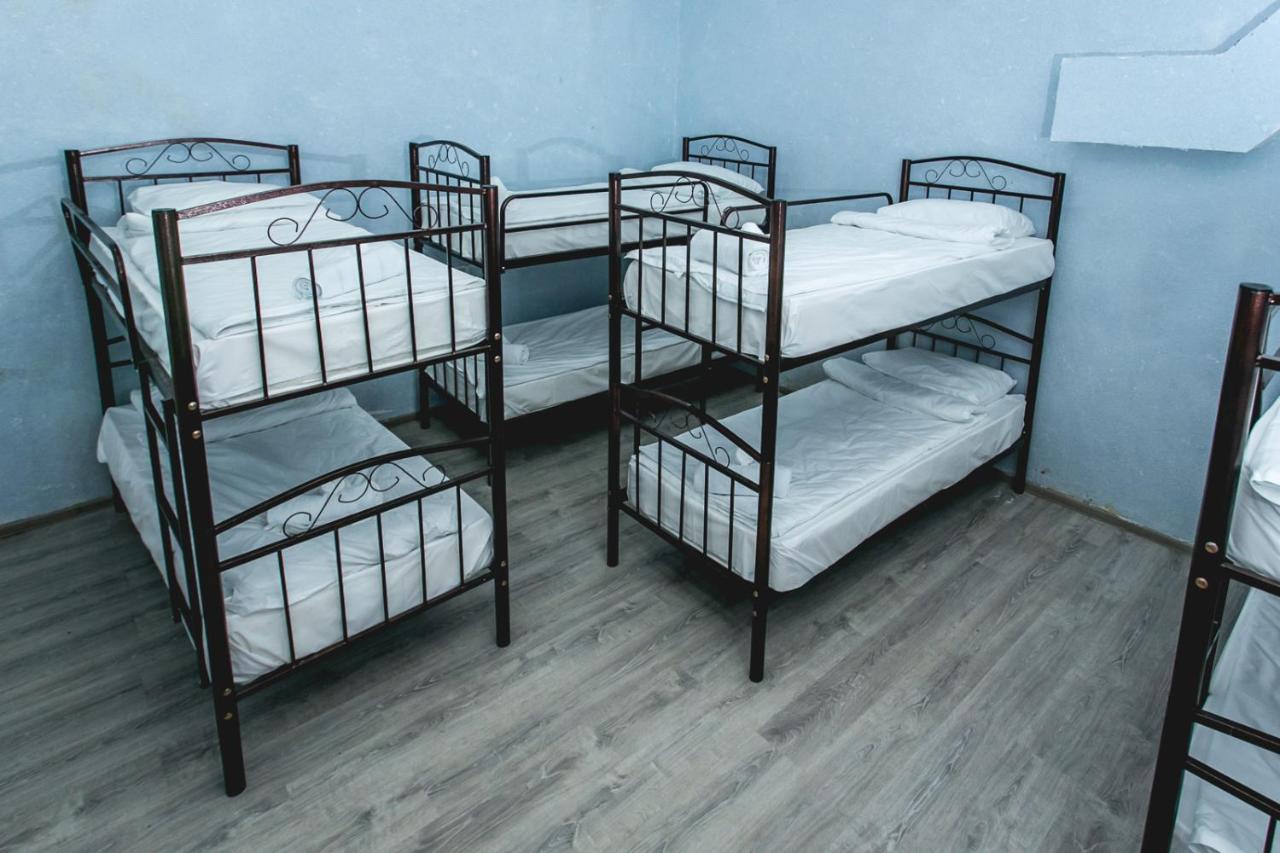Sherlock Holmes Hostel Baky Esterno foto