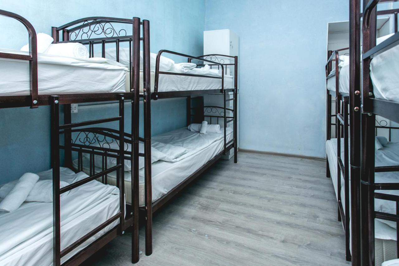 Sherlock Holmes Hostel Baky Esterno foto
